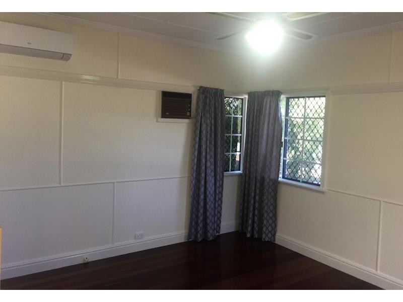 15 Woodville Street, Wandal QLD 4700